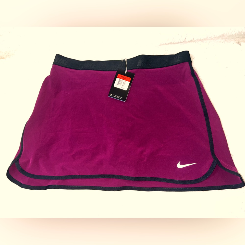 Dry-fit short from NikeGolf